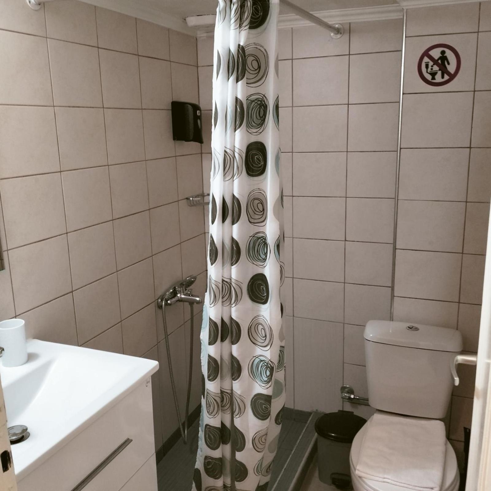 Deluxe Mitropoleos Apartment Tesalonika Bagian luar foto
