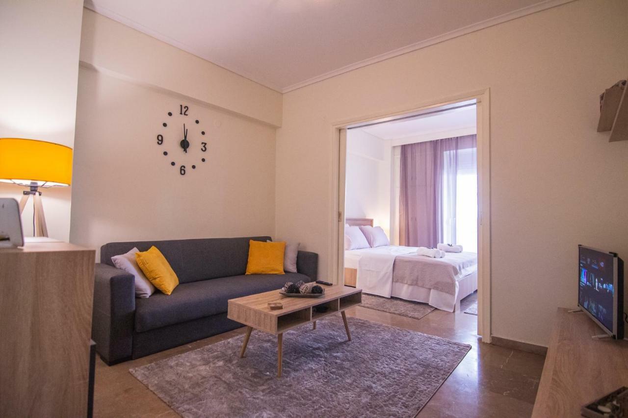 Deluxe Mitropoleos Apartment Tesalonika Bagian luar foto