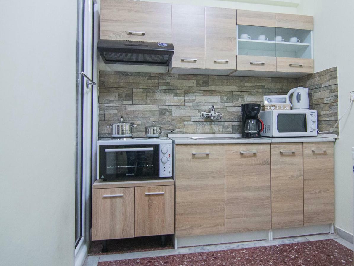 Deluxe Mitropoleos Apartment Tesalonika Bagian luar foto